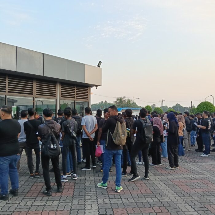 Operator Mass Recruitment